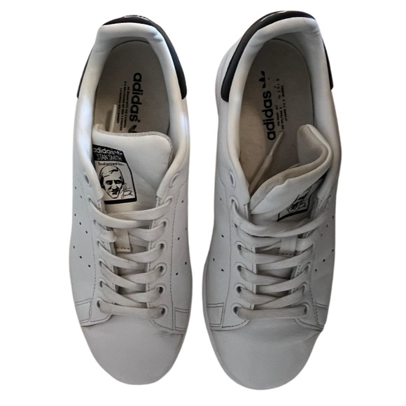 Adidas Stan Smith Sneakers. Fit like size 8 or 8.5 - Picture 5 of 7